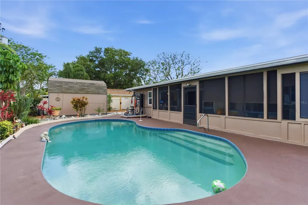 1429 San Charles Drive Dunedin FL 34698