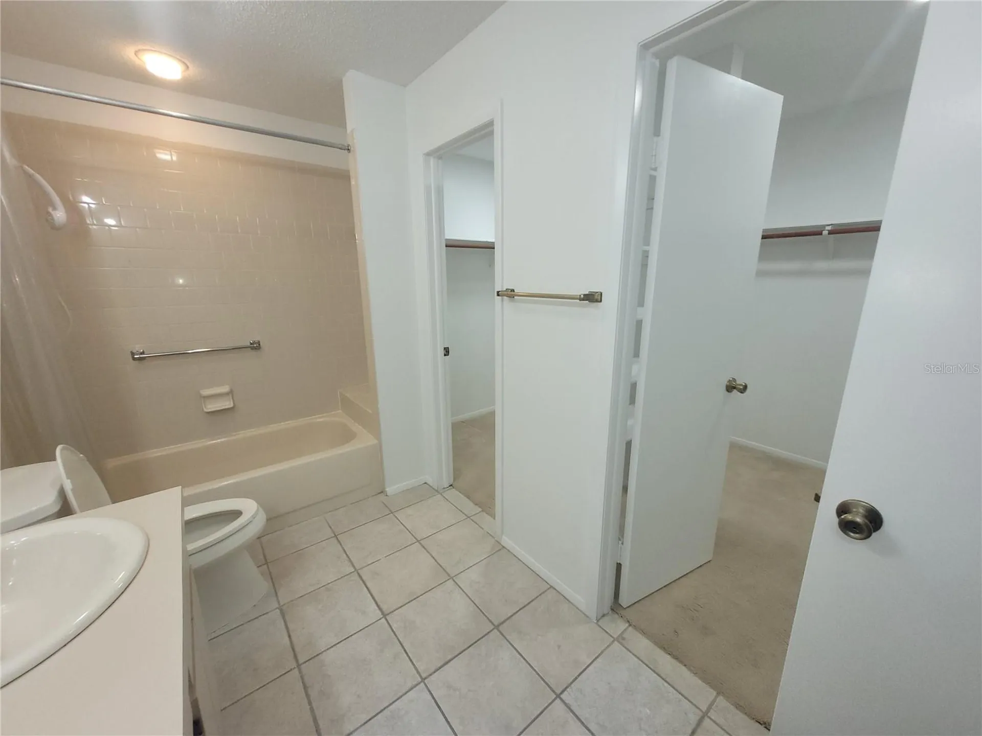 7125 Silvermill Drive Tampa FL 33635