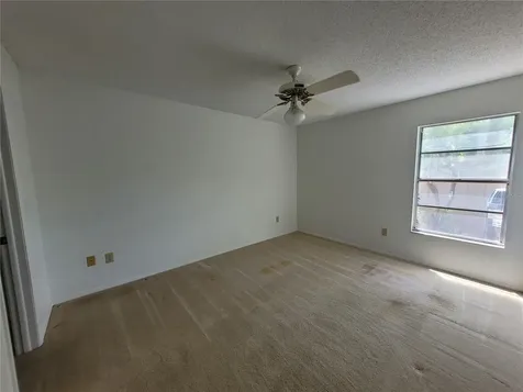 7125 Silvermill Drive Tampa FL 33635