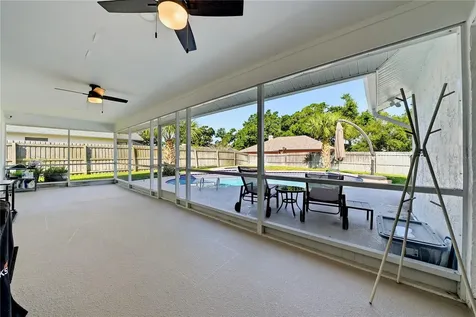 4957 Lake Valencia Boulevard E Palm Harbor FL 34684