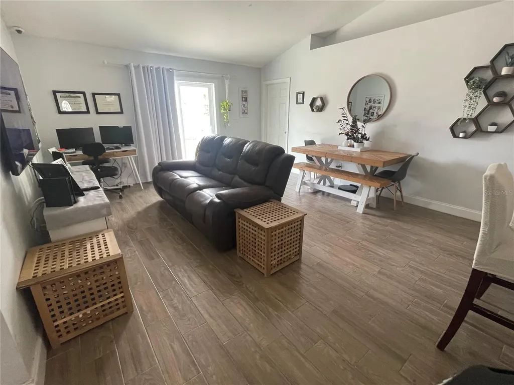 6714 Andrea Jane Lane Orlando FL 32807