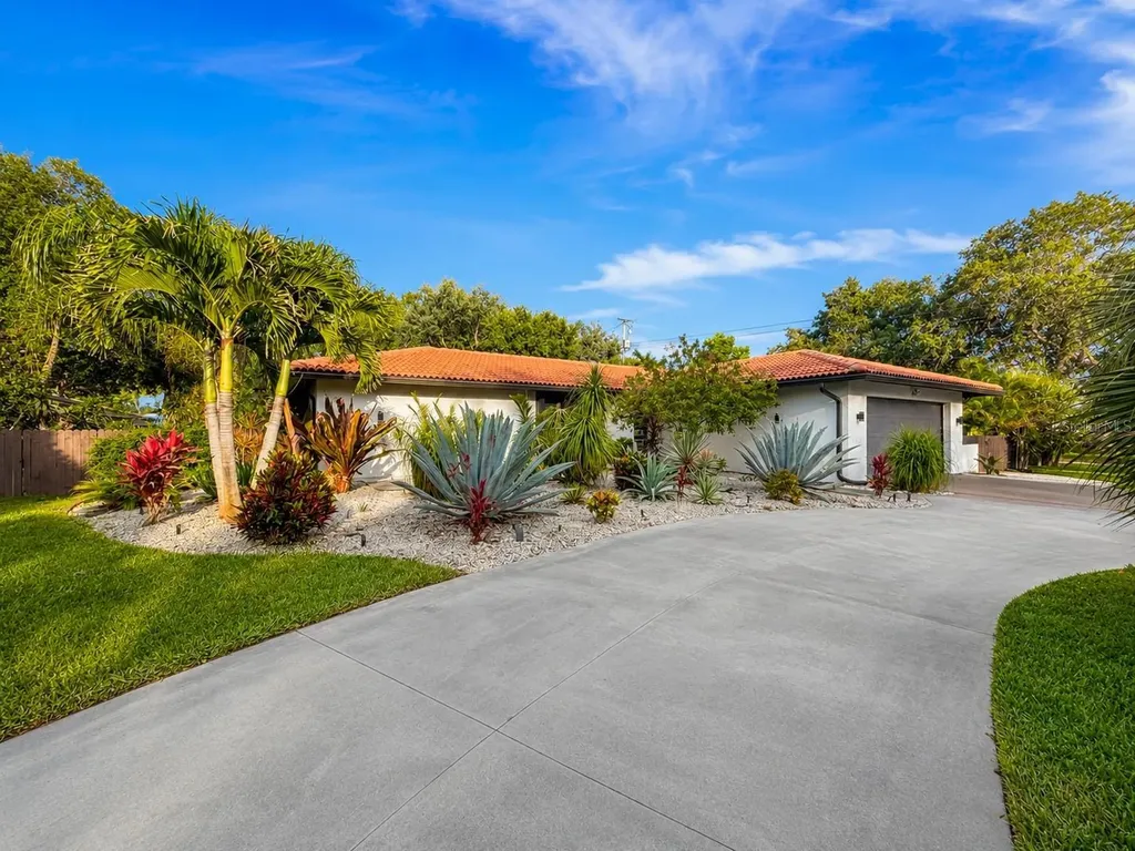 392 W Rossetti Drive Nokomis FL 34275