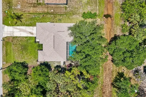 3938 Lovering Avenue North Port FL 34286