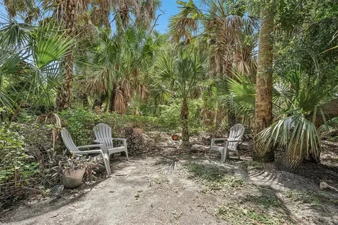 3938 Lovering Avenue North Port FL 34286