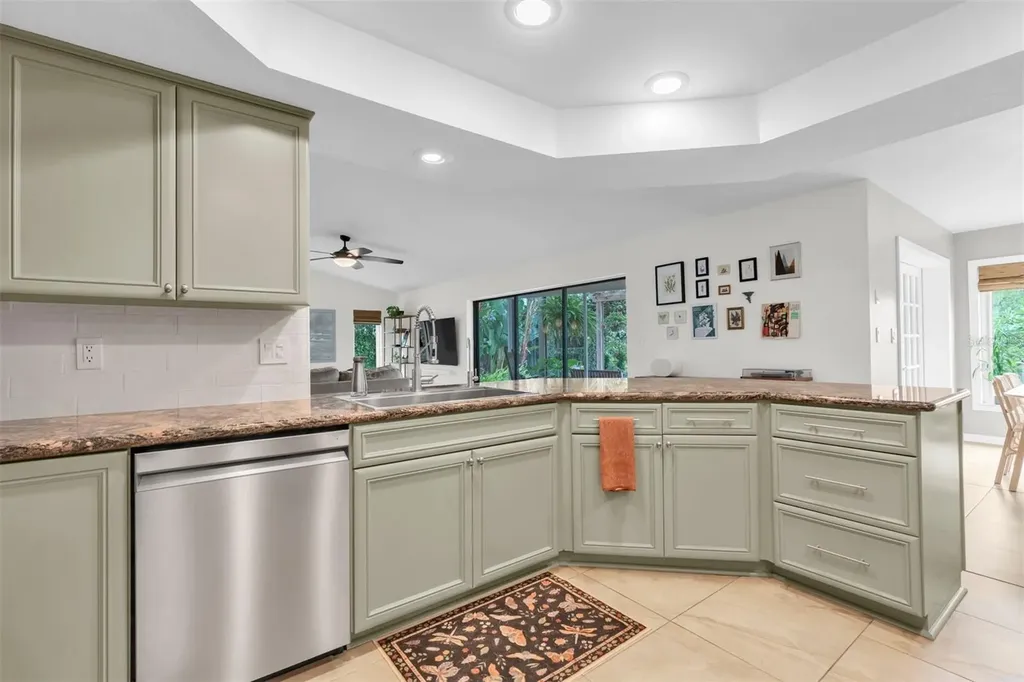 12194 66th Avenue Seminole FL 33772