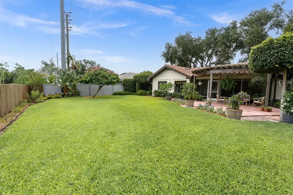 12194 66th Avenue Seminole FL 33772