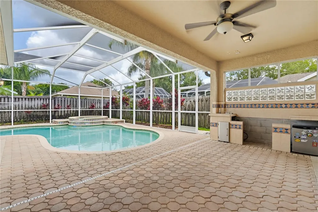 10115 Kingsbridge Avenue Tampa FL 33626