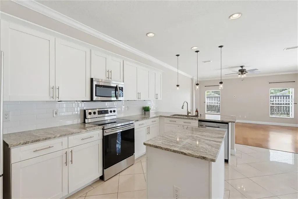 10115 Kingsbridge Avenue Tampa FL 33626
