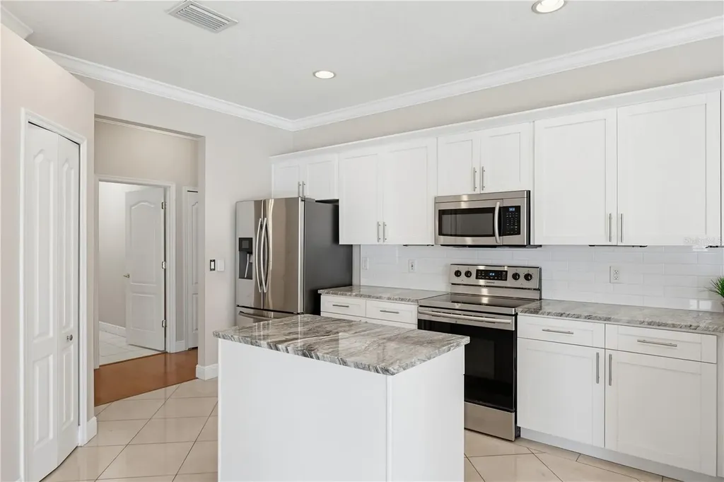 10115 Kingsbridge Avenue Tampa FL 33626