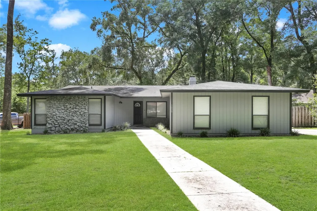 1826 SW 80th Drive Gainesville FL 32607