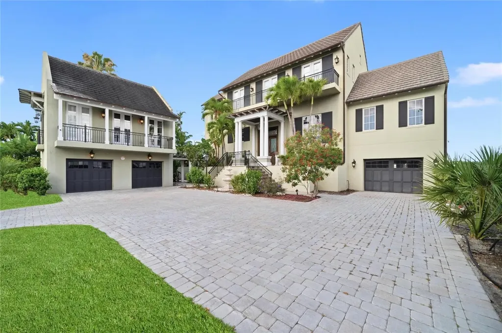 6438 Hollywood Boulevard Sarasota FL 34231
