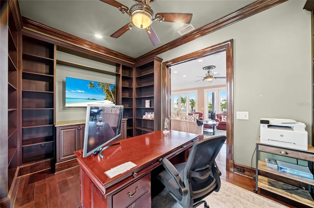 6438 Hollywood Boulevard Sarasota FL 34231