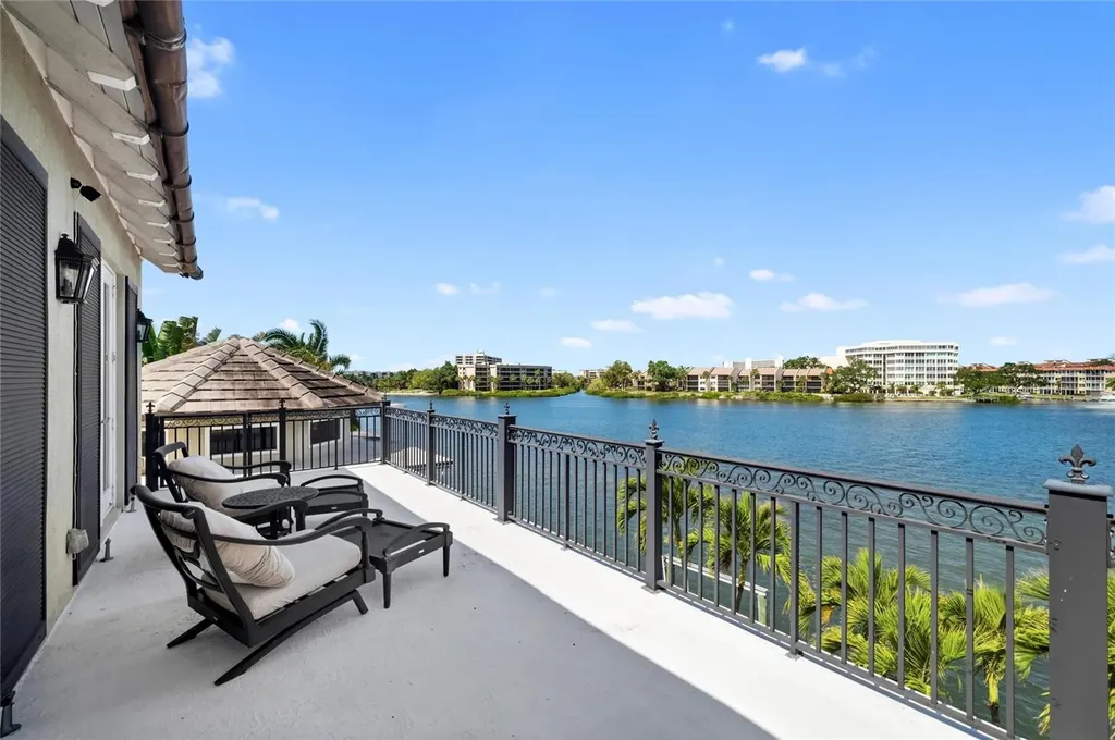 6438 Hollywood Boulevard Sarasota FL 34231