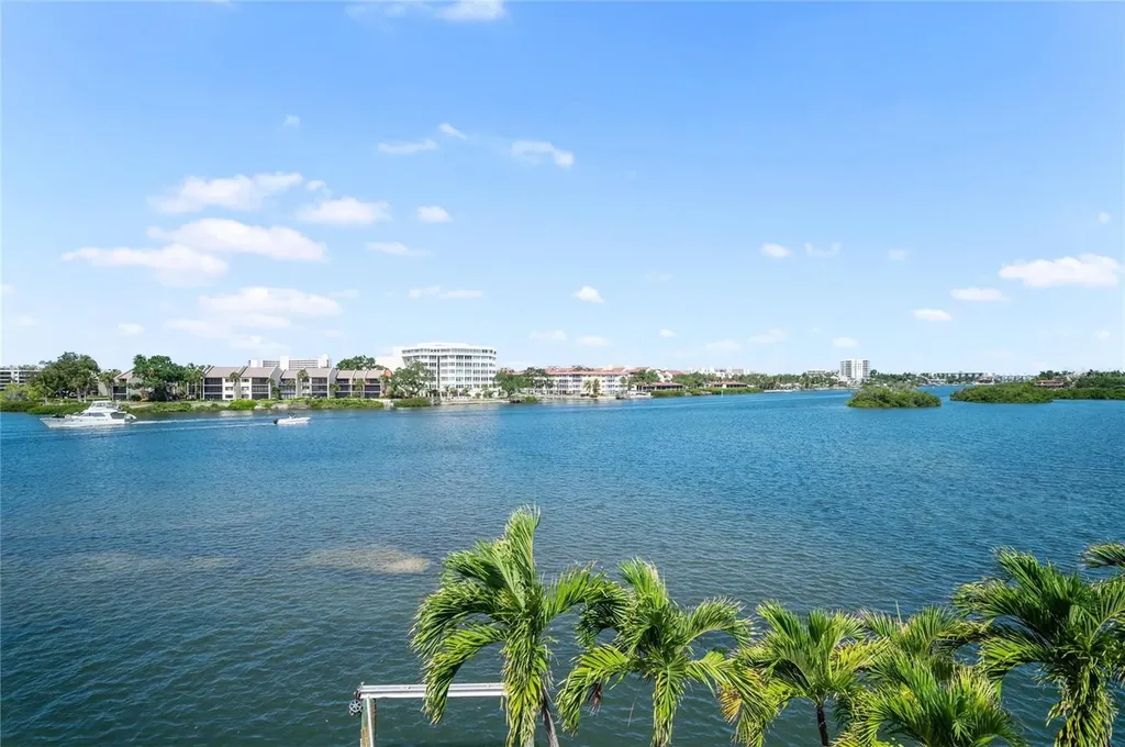 6438 Hollywood Boulevard Sarasota FL 34231