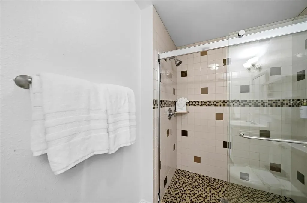 6438 Hollywood Boulevard Sarasota FL 34231