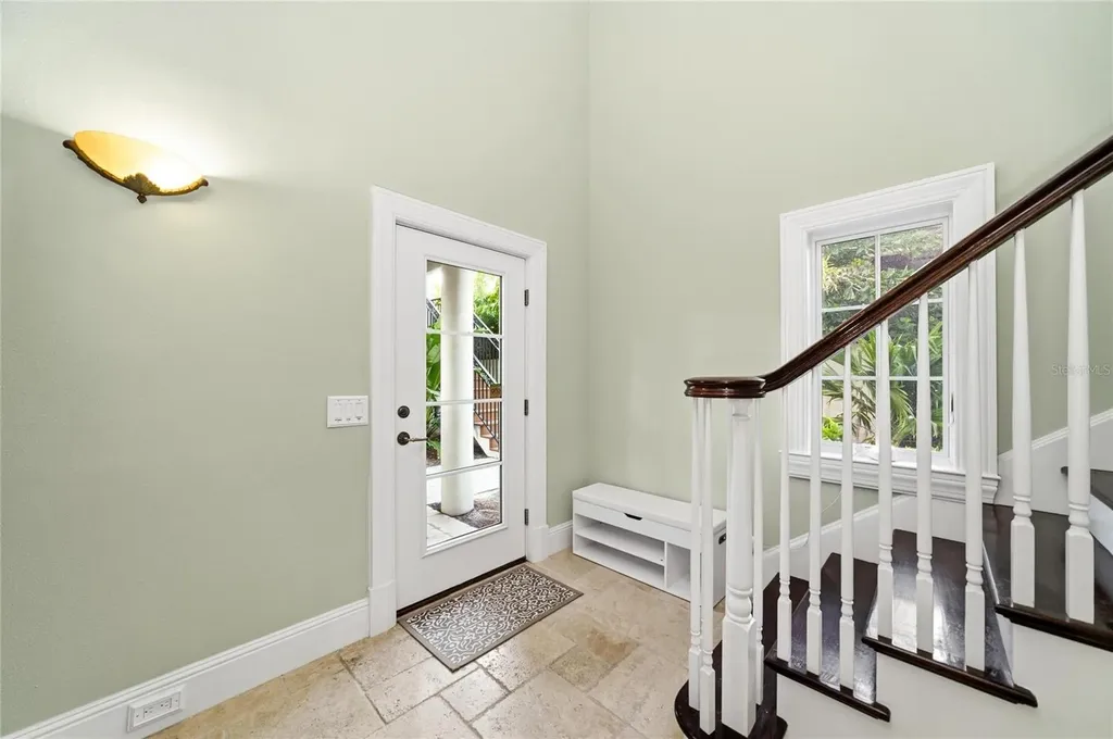 6438 Hollywood Boulevard Sarasota FL 34231