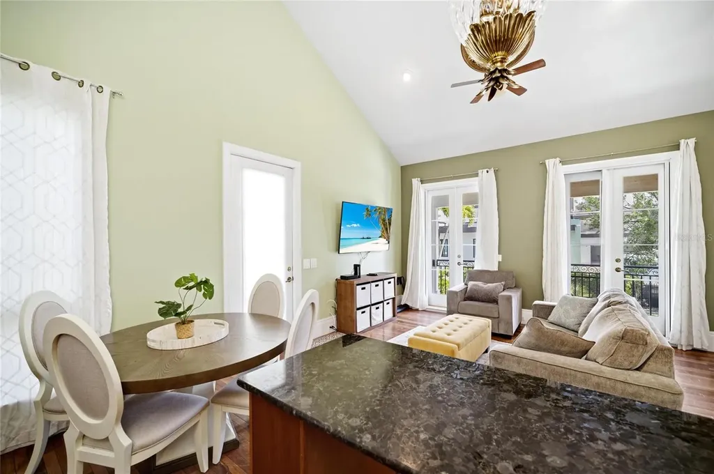 6438 Hollywood Boulevard Sarasota FL 34231