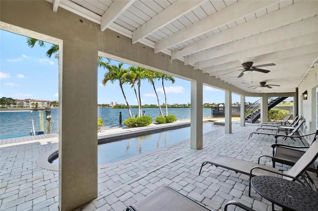 6438 Hollywood Boulevard Sarasota FL 34231