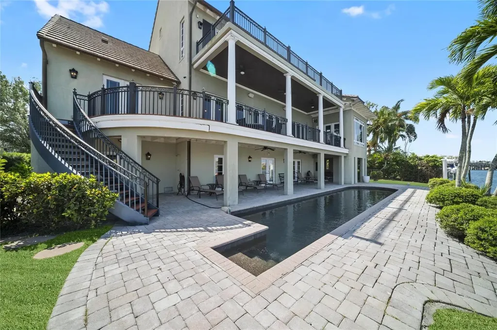 6438 Hollywood Boulevard Sarasota FL 34231