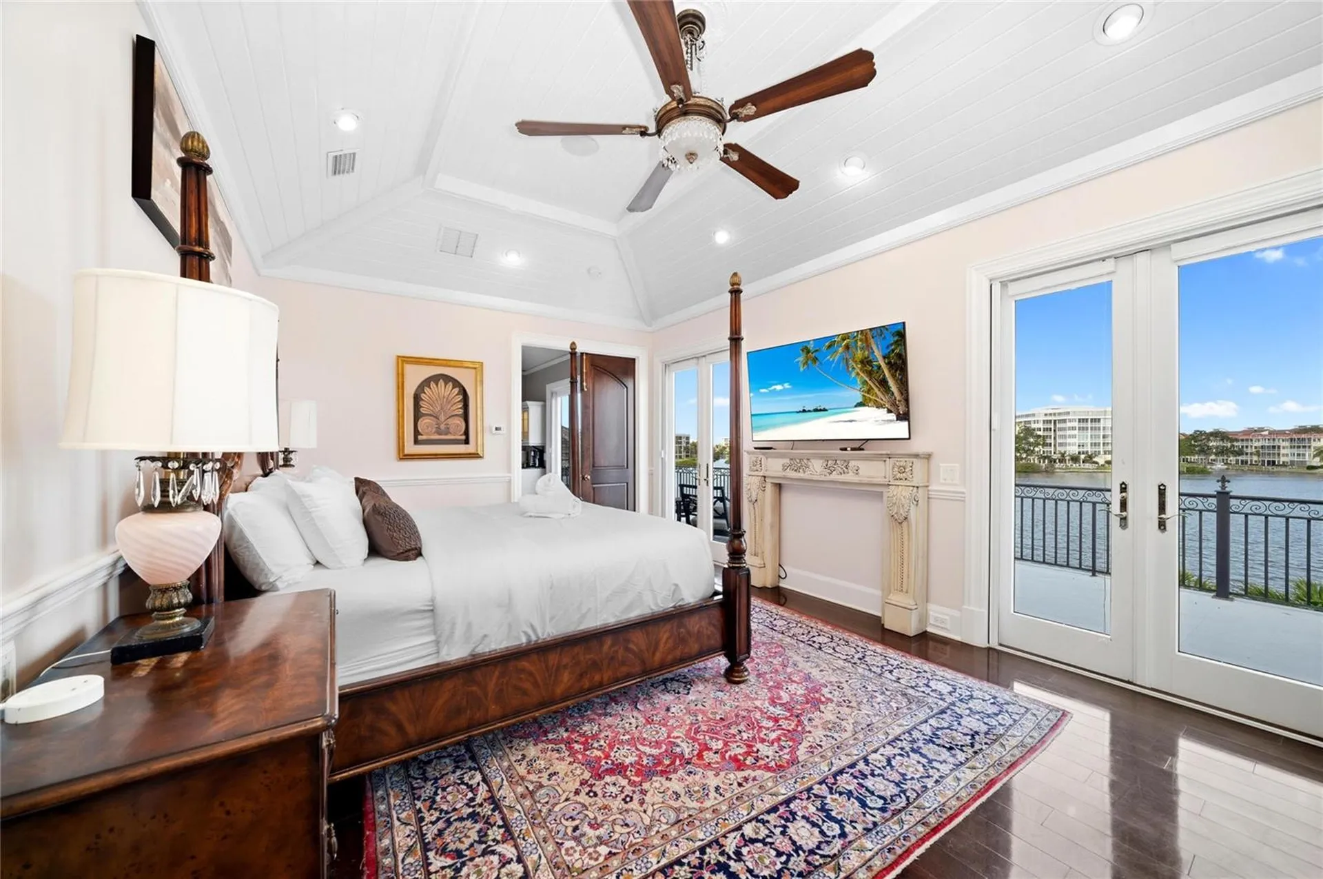 6438 Hollywood Boulevard Sarasota FL 34231