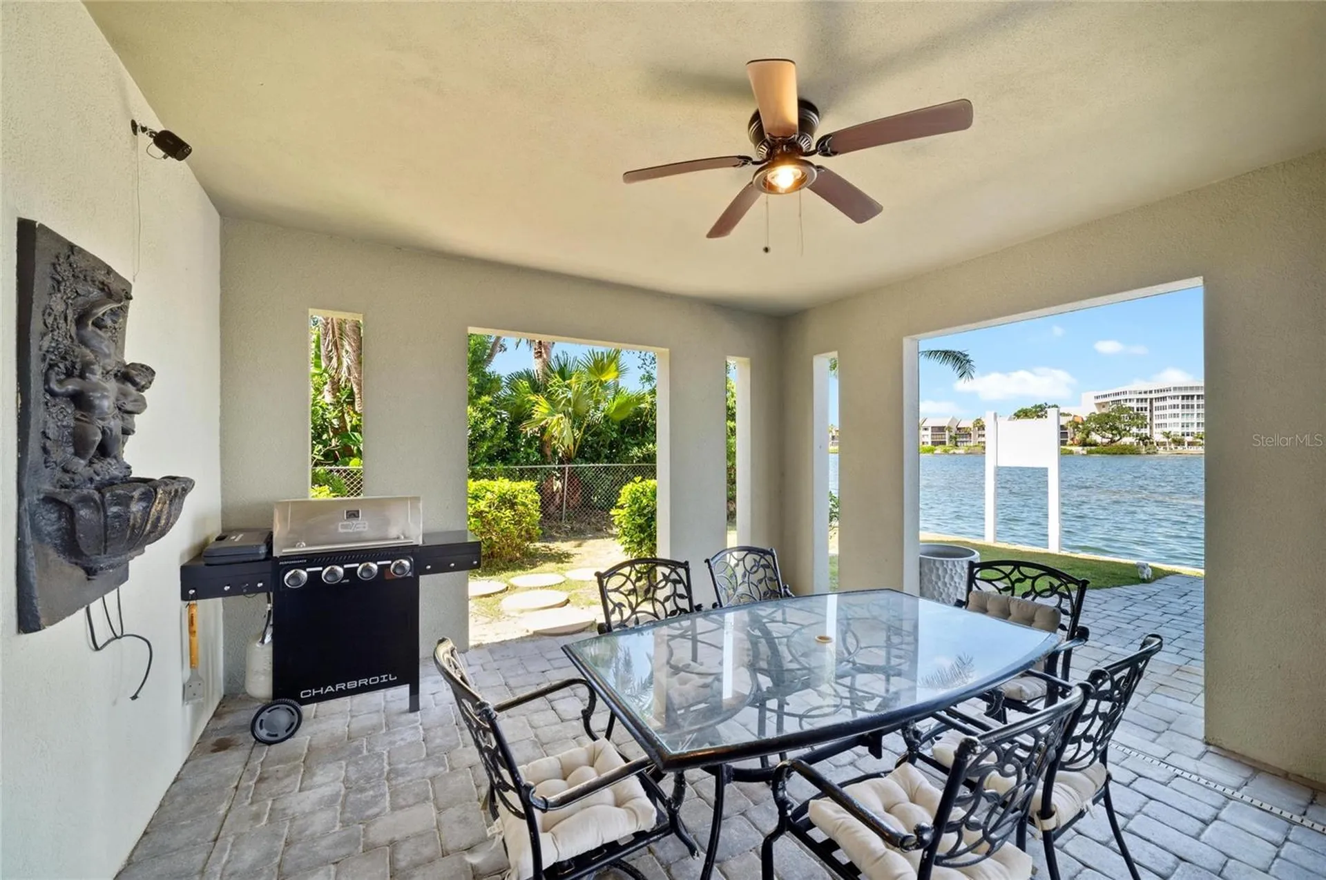6438 Hollywood Boulevard Sarasota FL 34231