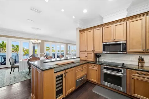 6438 Hollywood Boulevard Sarasota FL 34231