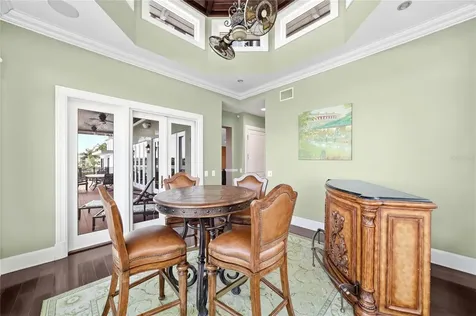 6438 Hollywood Boulevard Sarasota FL 34231