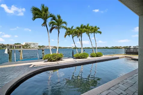 6438 Hollywood Boulevard Sarasota FL 34231