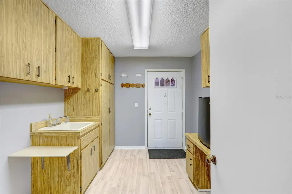 1826 Wolf Laurel Drive Sun City Center FL 33573