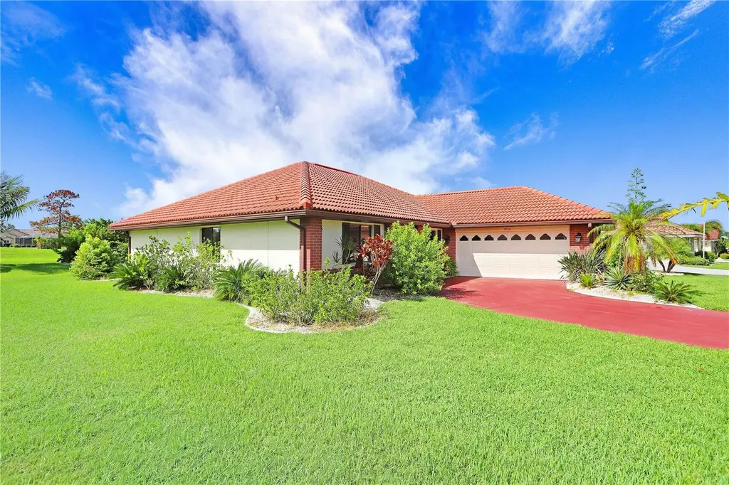 1826 Wolf Laurel Drive Sun City Center FL 33573