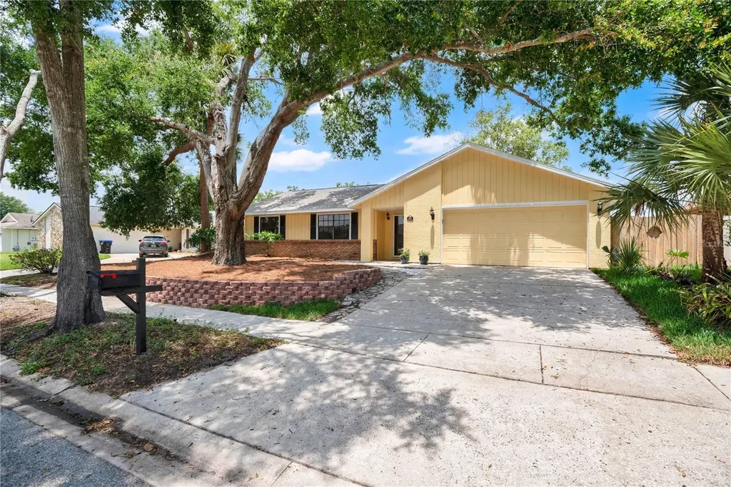 7437 Burnway Drive Orlando FL 32819