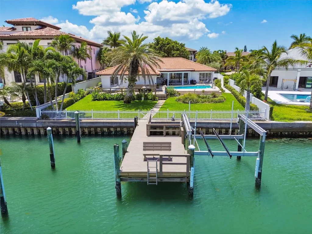 205 Harrison Avenue Belleair Beach FL 33786