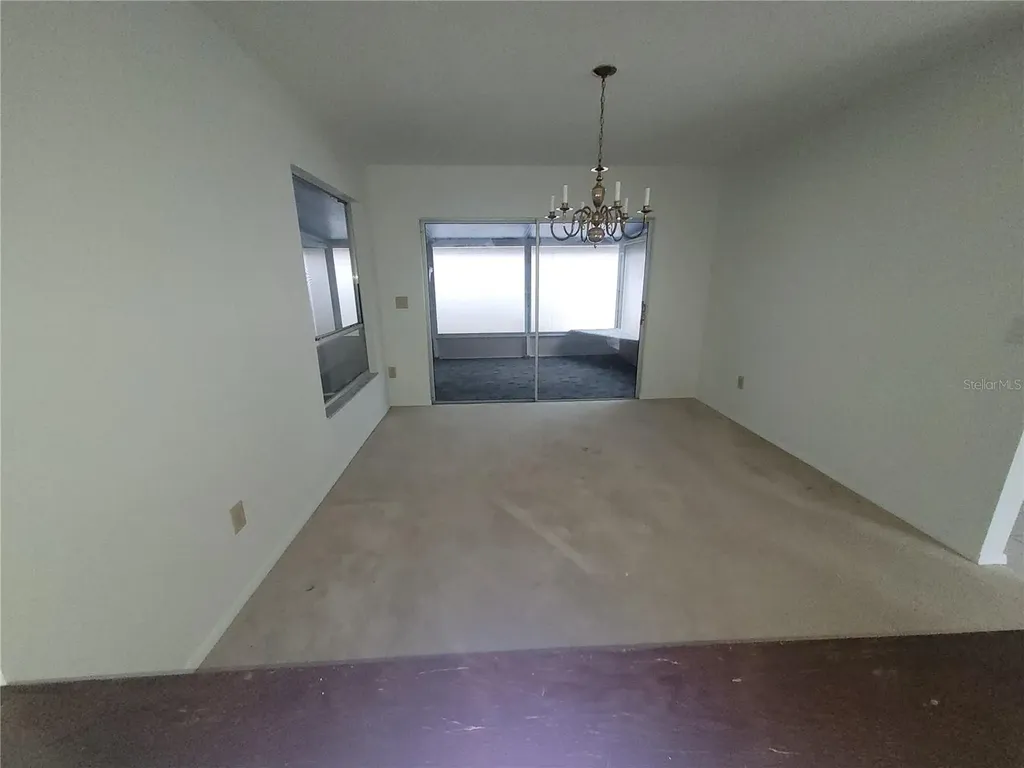7125 Silvermill Drive Tampa FL 33635