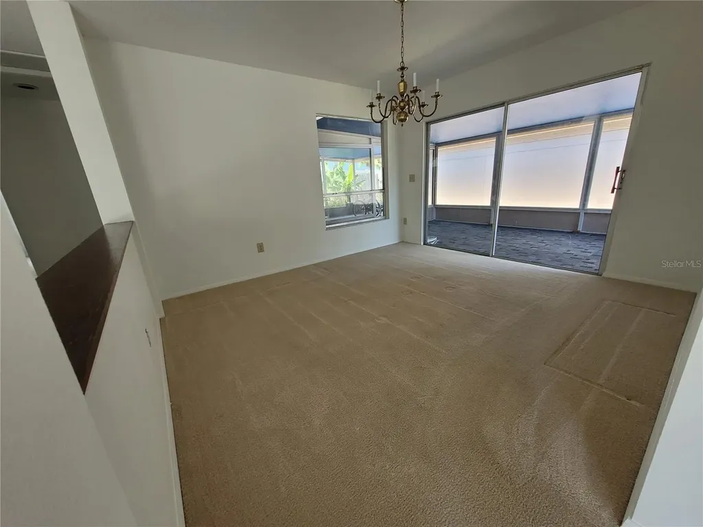 7125 Silvermill Drive Tampa FL 33635