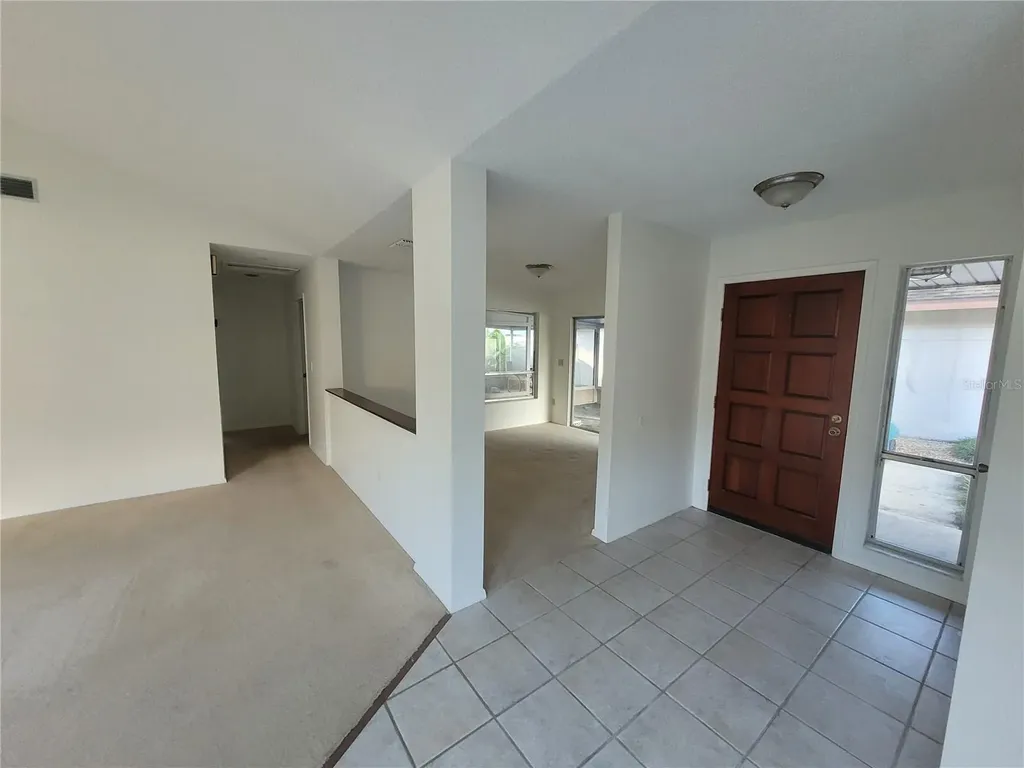 7125 Silvermill Drive Tampa FL 33635