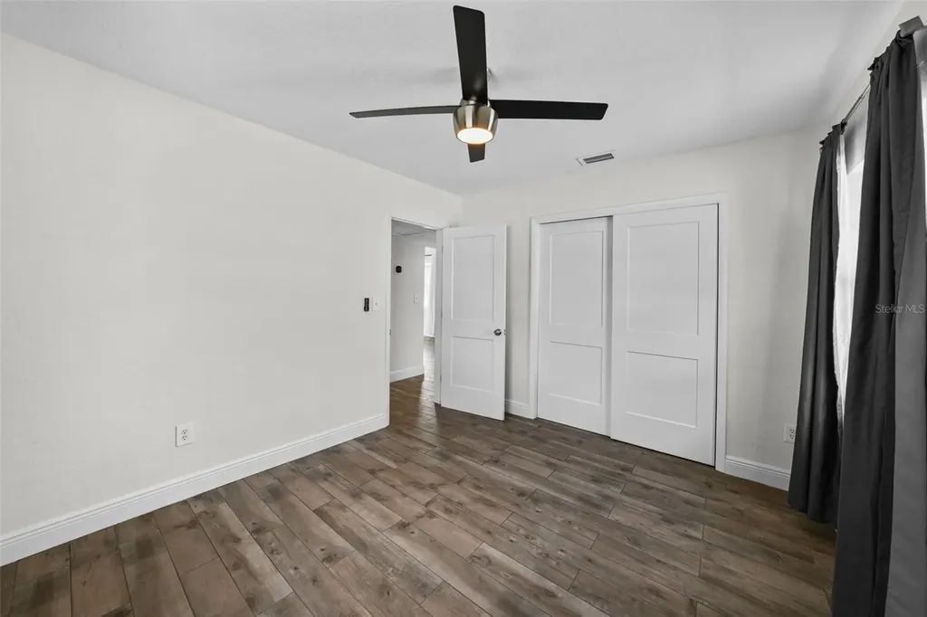 281 38th Avenue NE St Petersburg FL 33704