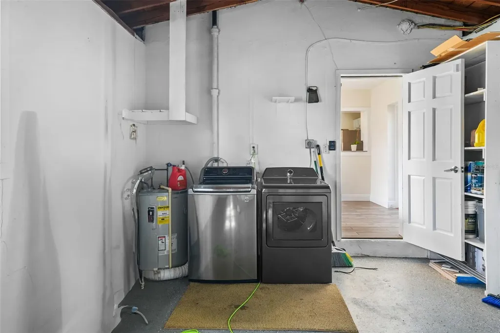 281 38th Avenue NE St Petersburg FL 33704