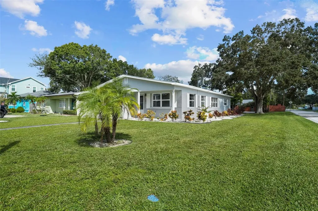 281 38th Avenue NE St Petersburg FL 33704