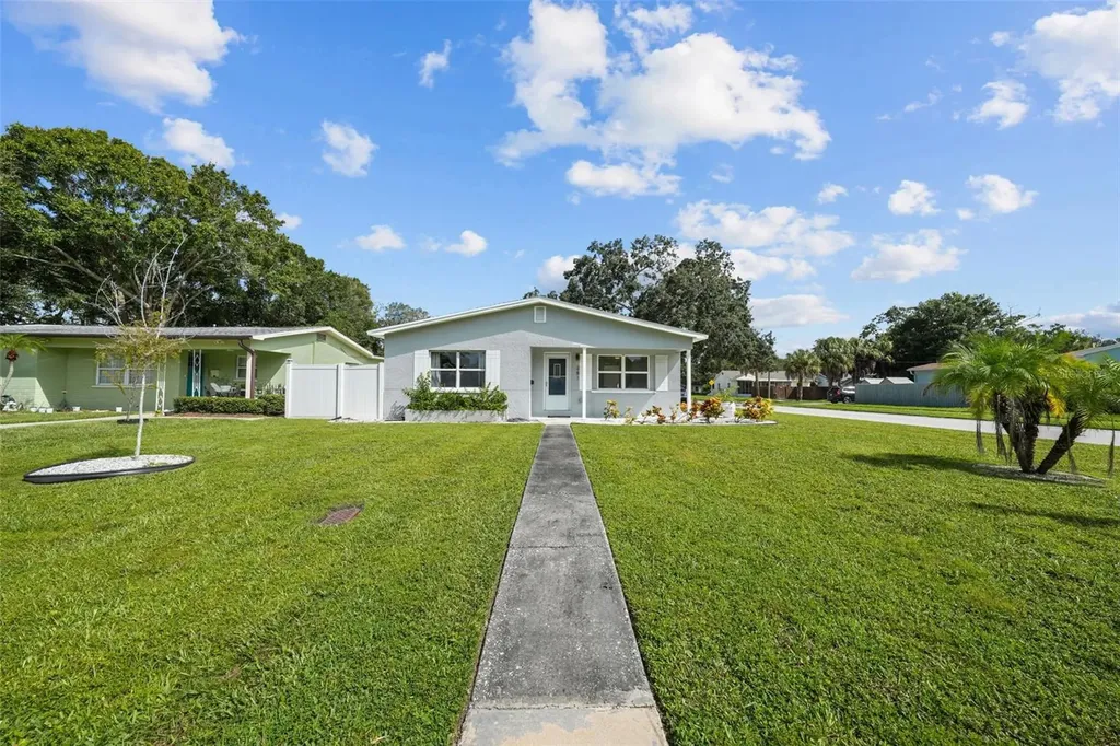 281 38th Avenue NE St Petersburg FL 33704