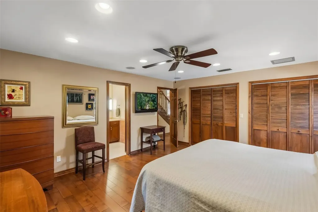 1944 Levine Lane Clearwater FL 33760
