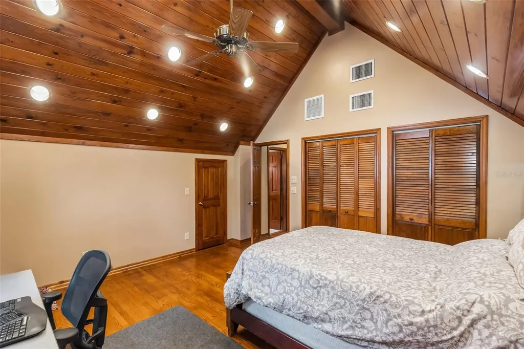 1944 Levine Lane Clearwater FL 33760