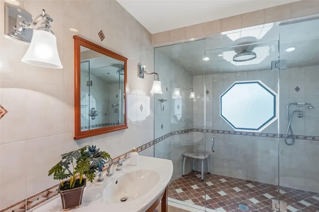 1944 Levine Lane Clearwater FL 33760