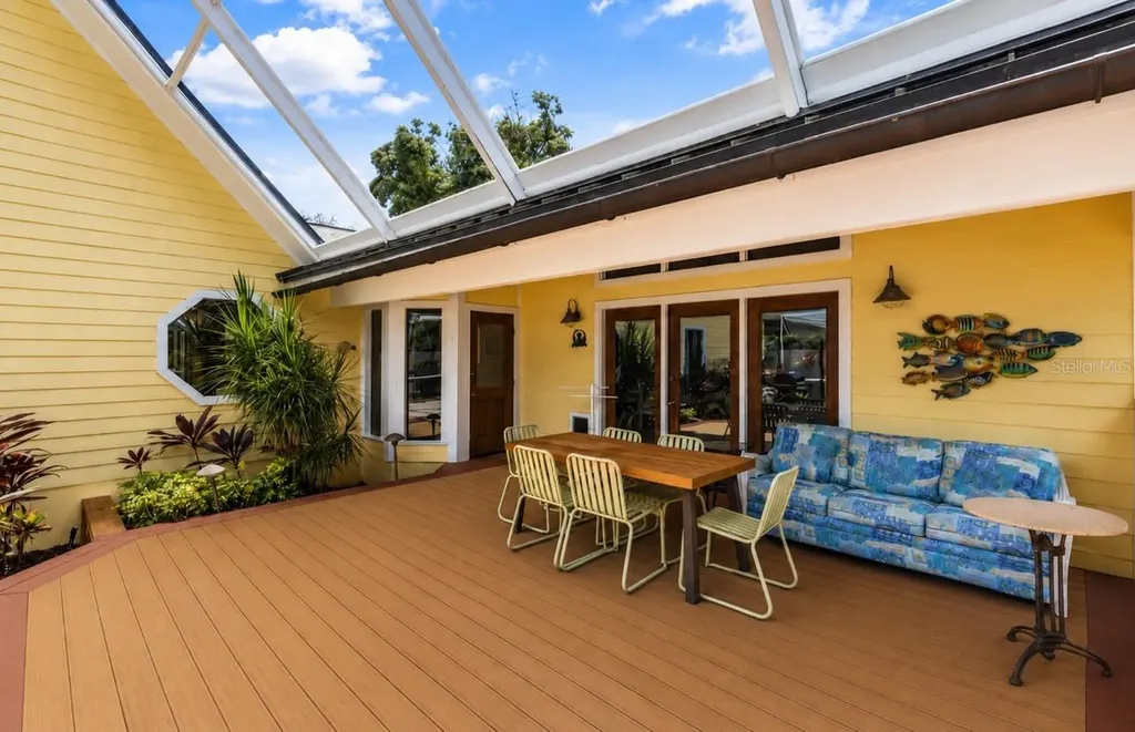 1944 Levine Lane Clearwater FL 33760