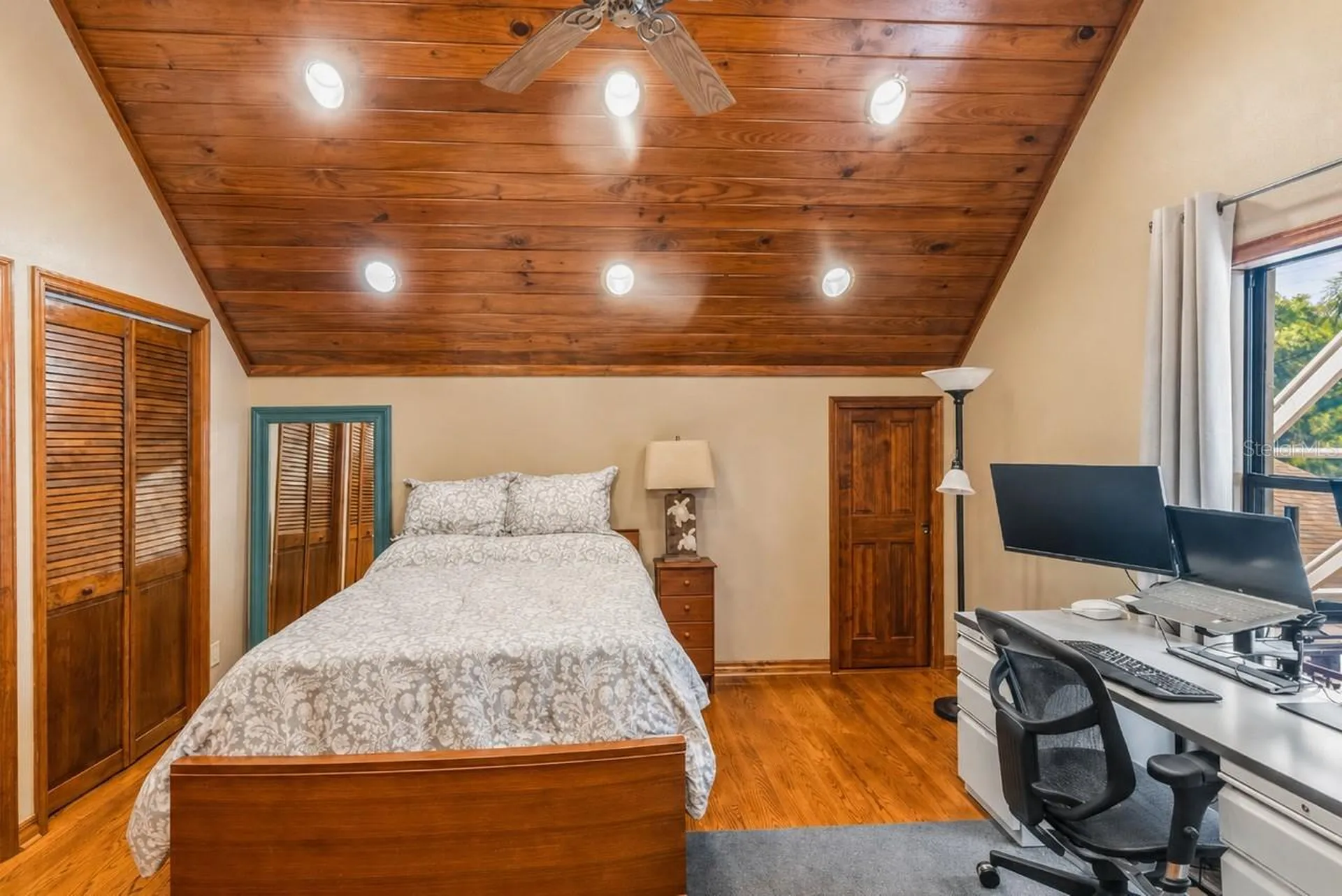 1944 Levine Lane Clearwater FL 33760