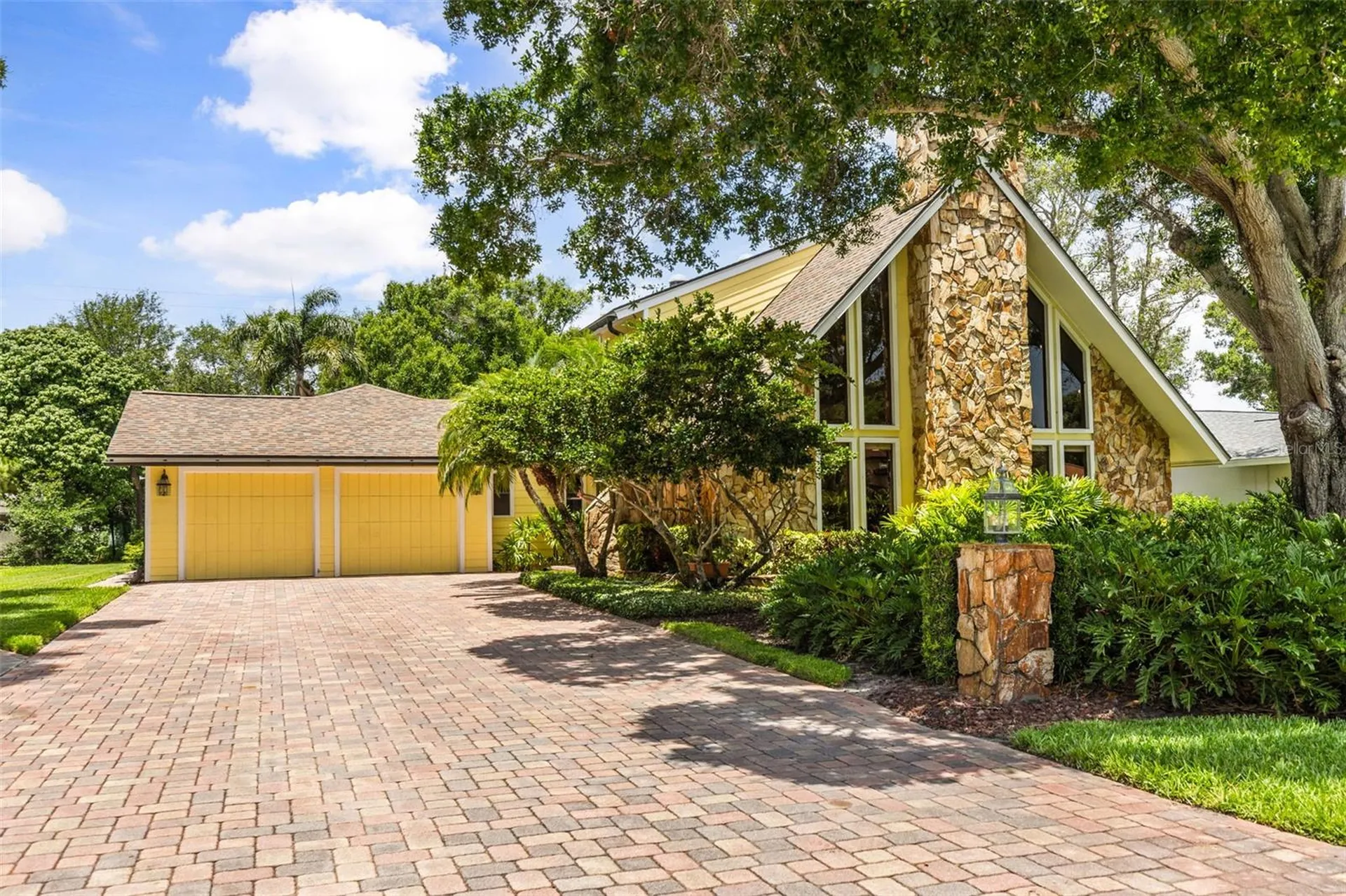 1944 Levine Lane Clearwater FL 33760