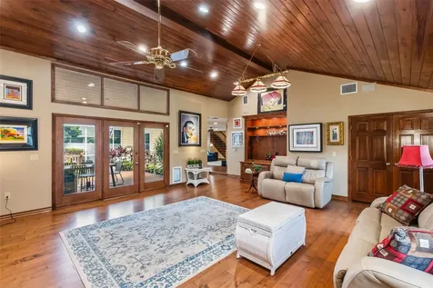 1944 Levine Lane Clearwater FL 33760