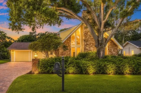 1944 Levine Lane Clearwater FL 33760