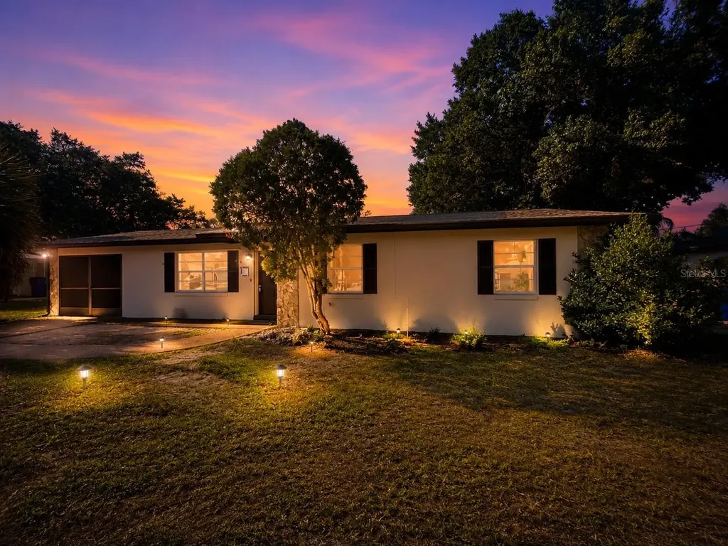 131 Sparrow Avenue Sebring FL 33870
