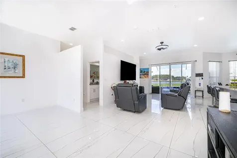 2654 Hawthorne Lane Kissimmee FL 34743
