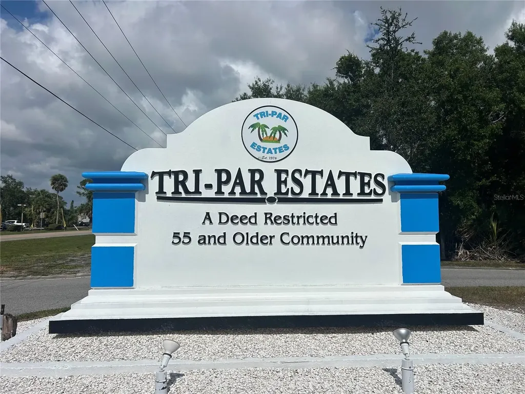 1792 Midlothian Street Sarasota FL 34234